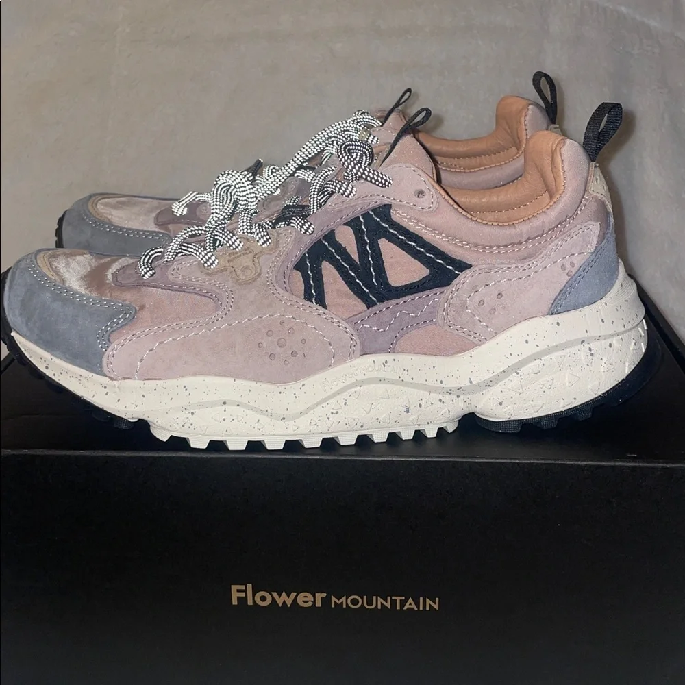 NWT Flower Mountain Solin Sneaker in Grey-Dove and Purple - Picture 13 of 16